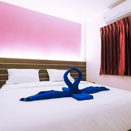 The Shades Bed And Breakfast Boutique Hotel Patong Exterior photo