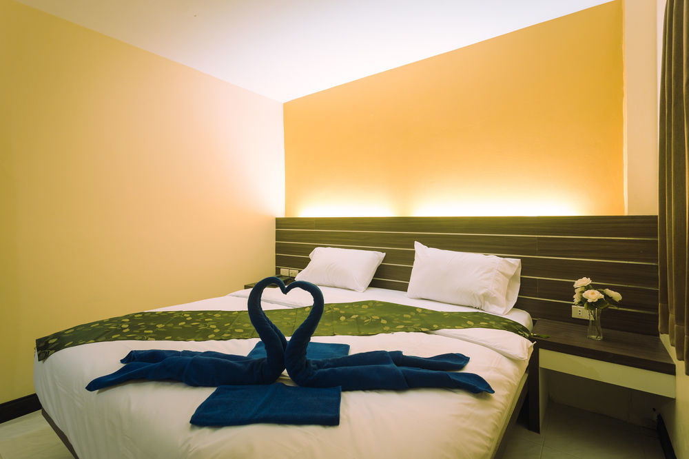 The Shades Bed And Breakfast Boutique Hotel Patong Exterior photo