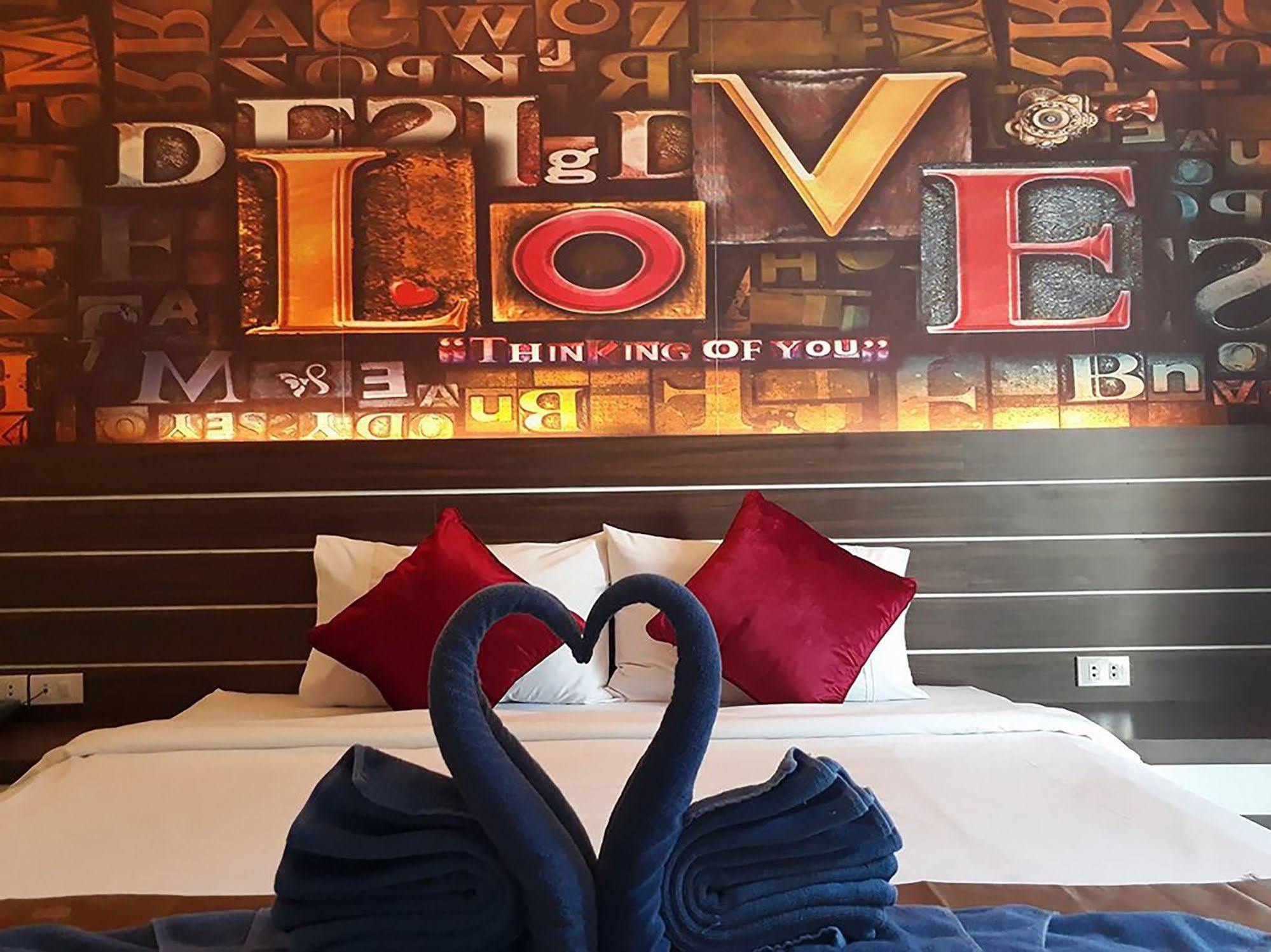 The Shades Bed And Breakfast Boutique Hotel Patong Exterior photo